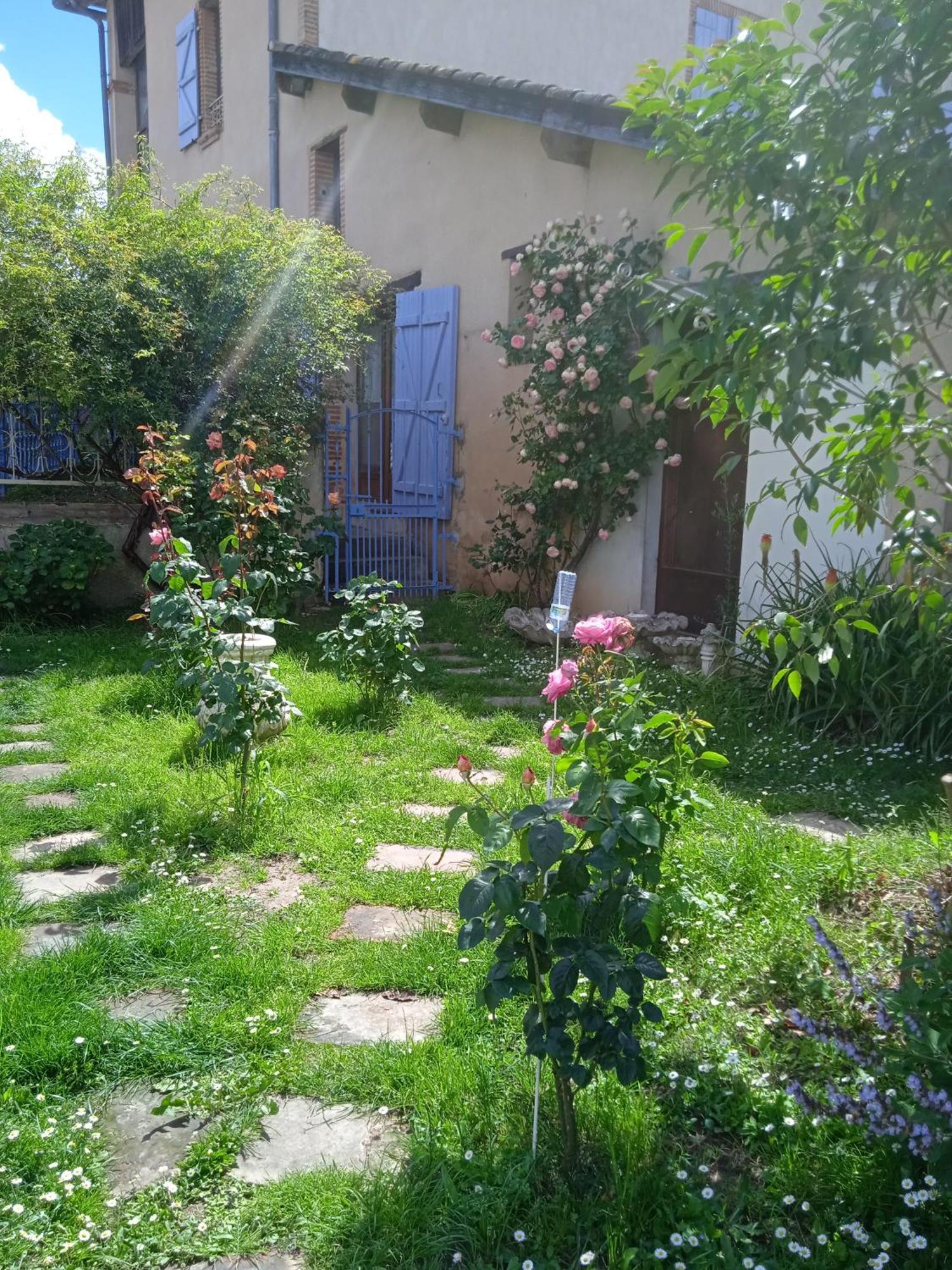 Studio La Roseraie Avec Jardin Privatif Proche Centre Ville Moissac Dış mekan fotoğraf